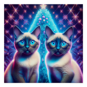 2 Siamische Kätzchen, die mit Weihnachtsbaum einge Poster