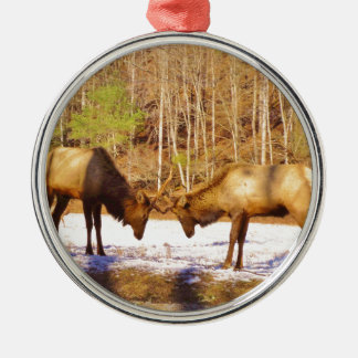 2~ zwei Bull Elk im Schnee Silbernes Ornament