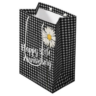 30. Jubiläums-Daisy auf Gingham-Mittelgeschenktasc Mittlere Geschenktüte