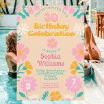 30. Retro Peach Floral Geburtstag Einladung<br><div class="desc">Treten Sie ein in den Groovy 70er Vibe mit unserer Boho Flora 30. Geburtstagseinladung! Dieses Retro-inspirierte Design mit orangen, rosa und aquamarinen Boho-Flora-Tönen verleiht der Diskothek wieder Leben. Bereiten Sie sich darauf vor, die Nacht zu tanzen und feiern Sie diesen Meilenstein mit einem lustigen Party! Jetzt anpassen und die guten...</div>
