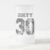 30 tasses de bière sales en verre givré