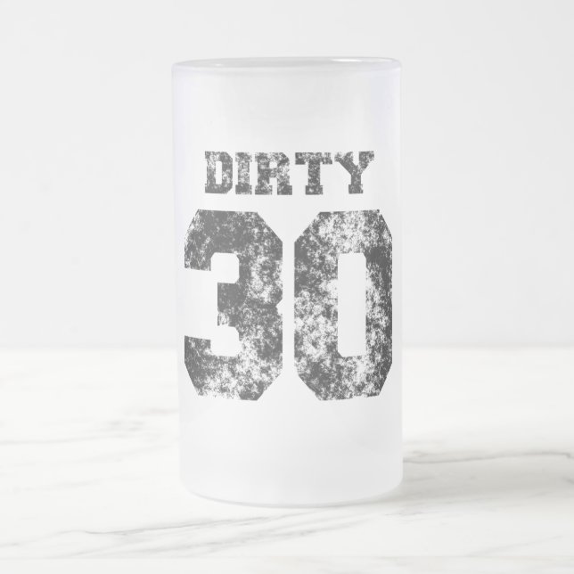 30 tasses de bière sales en verre givré (Centre)