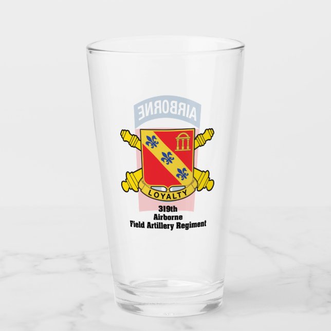 319. AFAR 82. Im Flugzeug Division Bierglas Glas (Vorderseite)