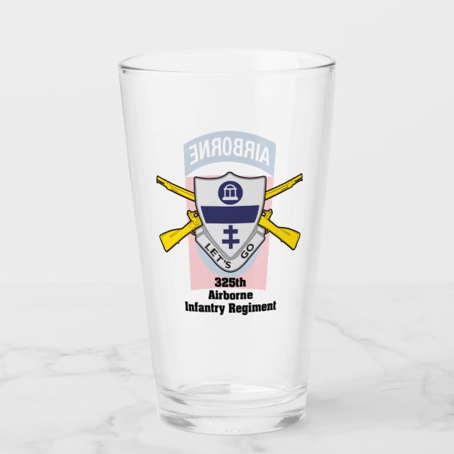 325. AIR 82. Im Flugzeug Division Bierglas Glas (Vorderseite)