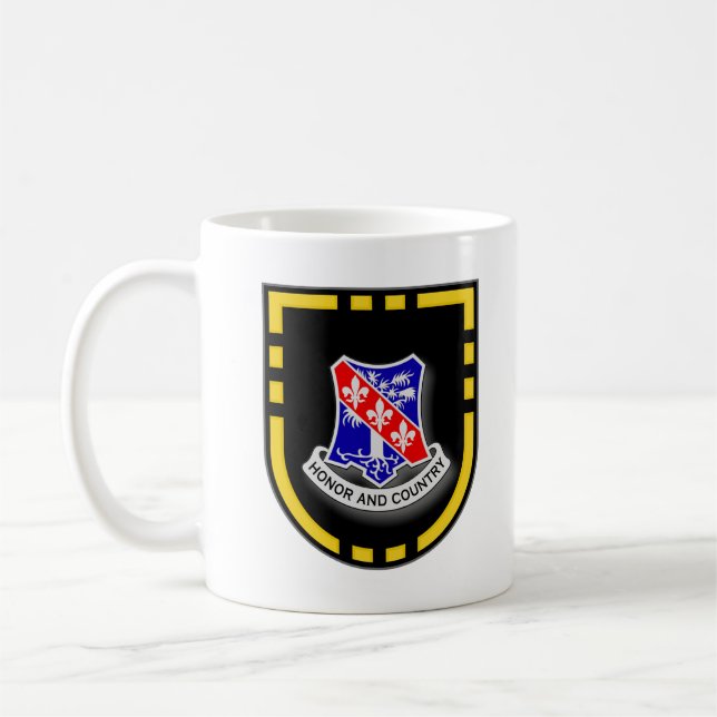 327th Infanterie-Regiment - grelle Tasse des 6. (Links)