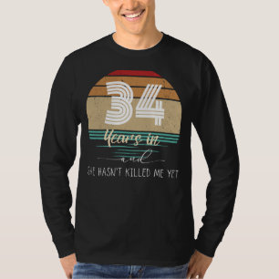 34 Jahre Lachen: Erstaunliches T-Shirt zum Jahrest