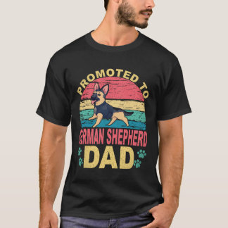 36 Zum Deutschen Schäferhund-Vater befördert Deuts T-Shirt