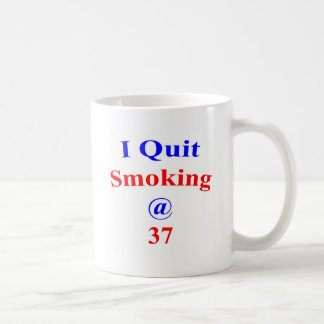 37, die ich beendigte zu rauchen kaffeetasse