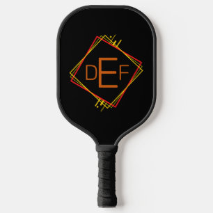 3 Anfangsbuchstaben Rot-Gelb-Braune Quadrate Pickleball Schläger