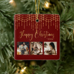 3 Foto Collage Rustic Garland Lights Keramik Keramikornament<br><div class="desc">"Frohe Weihnachten" in schönen Imitaten goldene Schrift auf einem roten Hintergrund. Ersetzen Sie Fotos durch 3 Ihrer persönlichen Lieblings-Fotos.  Goldene Imitate,  die Lichter bzw. Signalleuchten herunterhängen.  Ändern Sie das Jahr und was für ein schönes Ornament. Elegant.  So einfach,  aber elegant.</div>
