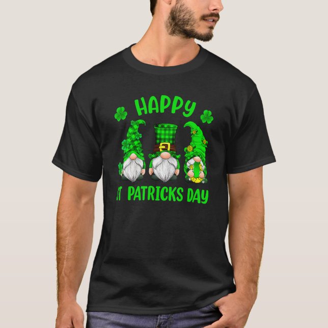 3 Gnomes Holding Kleeblatt Leopard Kariert St Patr T-Shirt (Vorderseite)