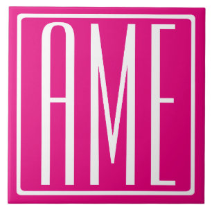 3 Initialen Monogramm Weiß auf Hot Pink Fliese