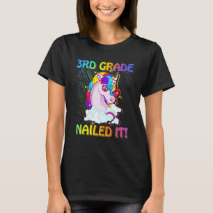 3. Klasse Hat es hingekriegt Süßes Einhorn T-Shirt