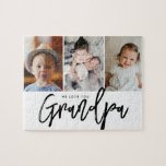 3 kundenspezifische Fotos wir Liebe Sie Opa Puzzle<br><div class="desc">Feiern Sie Opa mit einem maßgeschneiderten Foto-Puzzle mit drei Lieblingsfamilienmomenten und der herzlichen Botschaft "Wir Liebe Sie, Opa". Ein nachdenkliches und interaktives Sake-Geschenk für den Vatertag, Geburtstage oder einfach nur weil.</div>