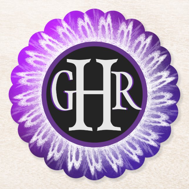 3 Letter Mit Monogramm Metallic Lila weiße Spitze Untersetzer (Vorderseite)