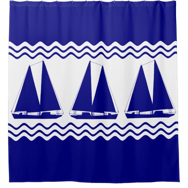 3 Segelboote in blau-weißer Küstendekoration Duschvorhang (Vorderseite)