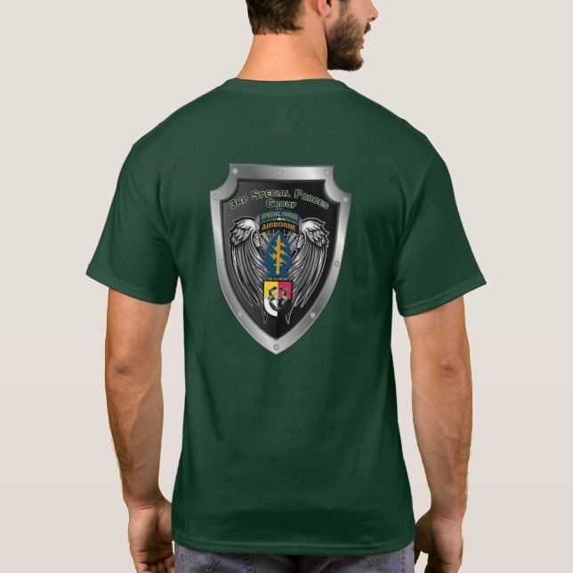 3. Sondereinsatzgruppe Im Flugzeug T-Shirt (Rückseite)