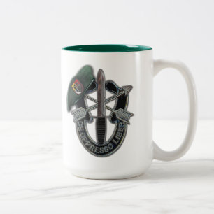 3. Veteranentierärzte der grünen Barette der Zweifarbige Tasse