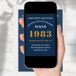 40. Geburtstag 1983 Blue Gold Personalisiert für i Einladung<br><div class="desc">Feiern Sie einen besonderen 40. Geburtstag mit einer personalisierten Einladung! Unser 1983 in Blau und Gold entworfenes Design ist die perfekte Art, das besondere Jahr im Stil zu erleben. Als Print- oder Digitaldownload erhältlich, wird diese Einladung den Ton für ein unvergessliches Fest Set. Fügen Sie Ihre eigenen, benutzerdefinierten Details wie...</div>