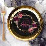40. Geburtstag Party Schwarzes Gold Geo Blumenburg Pappteller<br><div class="desc">Ein Teller für ein 40. Party. Ein schicker schwarzer Hintergrund mit einem geometrischen Rahmen für Imitate. Die Einrichtung besteht aus dunklen, lila und bordeauxfarbenen Blume, Rose und Boho-Federn. Vorlagen für einen Namen, Alter 40 und Datum. Geburtsdatum oder Geburtsdatum des Party. Der Name wird mit handgeschriebenem Stilskript, rosa Buchstaben, lila Alters...</div>