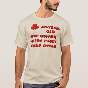 40 Jahre alt. Ein Besitzer. Benötigt Teile. Angebo T-Shirt
