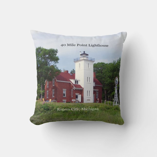 40 Mile Point Lighthouse Quadratkissen Kissen (Vorderseite)