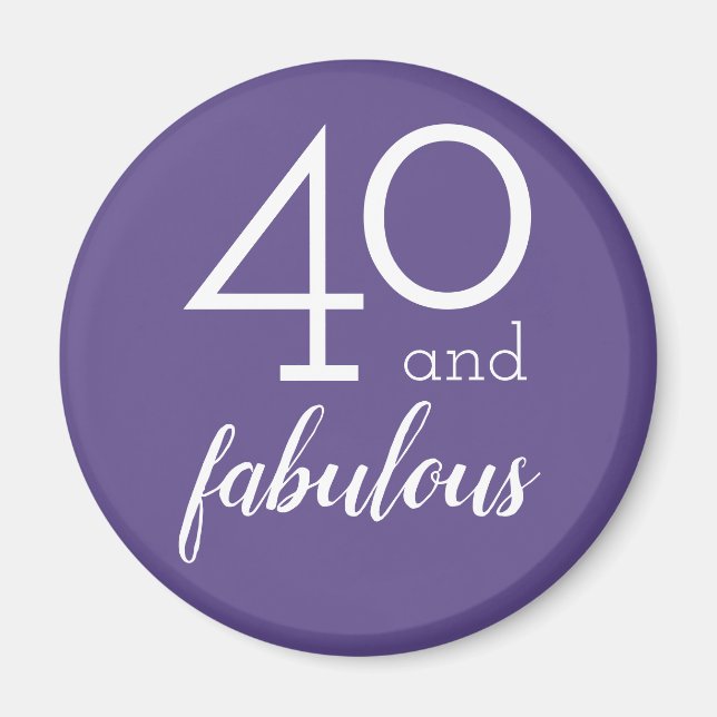 40 und Fabulous | Violett und weiße Typografie Magnet (Vorne)
