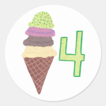 4 Bruchstücke von Eiscreme zum Geburtstag