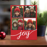 4 Foto Instagram Collage Modernes Join Script Feiertagspostkarte<br><div class="desc">Verwenden Sie 4 quadratische Bilder um eine einzigartige und trendige Weihnachtskarte zu machen. Der Hintergrund ist ein helles und fröhliches Rot mit dem großen Drehbuch JOY. Wenn Sie etwas bewegen möchten,  klicken Sie auf die Schaltfläche Anpassen,  um Änderungen vorzunehmen.</div>
