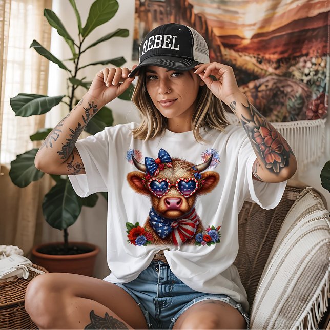 4. Juli feiernde Kuh Tri-Blend Shirt (Von Creator hochgeladen)