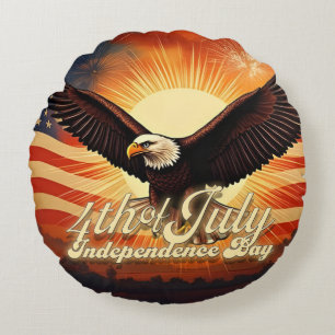 4. Juli – Majestätischer Adler und Feuerwerk-Tribu Rundes Kissen