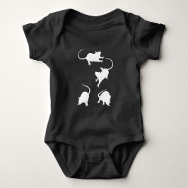 4 weiße Mäuse, Kleinkind oben Baby Strampler