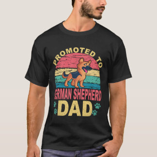 4 Zum Deutschen Schäferhund-Vater befördert Deutsc T-Shirt