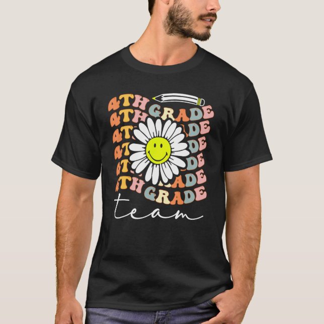4th Grade Team Retro Groovy Women Happy First Day  T-Shirt (Vorderseite)
