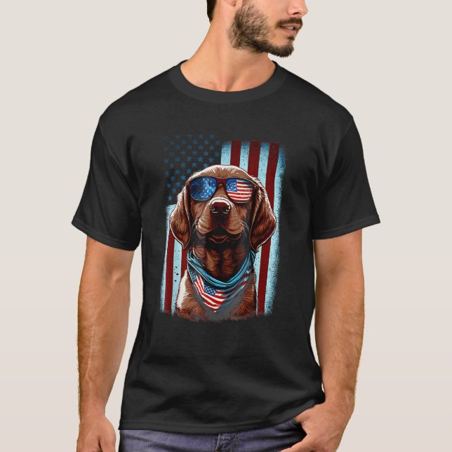 4th Of July Patriotic Chesapeake Bay Retriever Dog T-Shirt (Vorderseite)