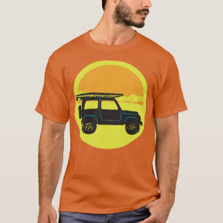 4x4 mit Surfboard und Sun T-Shirt
