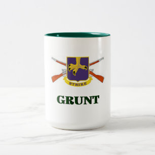 502nd L'infanterie GROGNENT la tasse