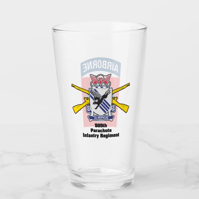 505. PIR 82. Im Flugzeug Division Bierglas Glas (Vorderseite)