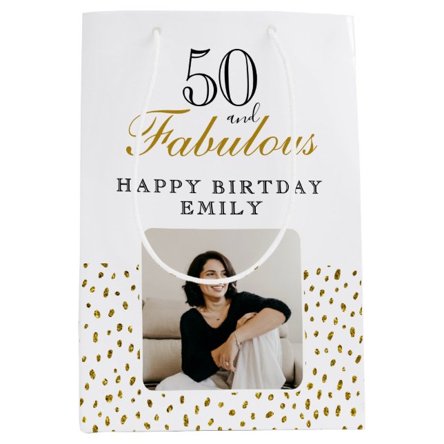 50 and Fabulous Gold Glitter Photo 50th Birthday Mittlere Geschenktüte (Vorderseite)