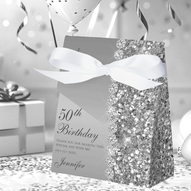 50. Elegant Silver Birthday Geschenkschachtel (Von Creator hochgeladen)