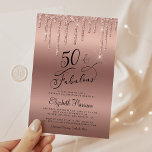 50 fabelhafte Glitzer Rose Gold Geburtstagsparty Einladung<br><div class="desc">Elegante und schicke 50. Geburtstagsfeier mit "50 & Fabulous" geschrieben in stilvollem Drehbuch vor einer Rose Gold Hintergrund,  mit Rose Gold Imitat Glitzer tropfen von oben. Sie können mit ihrem Namen und den Party-Details personalisieren.</div>