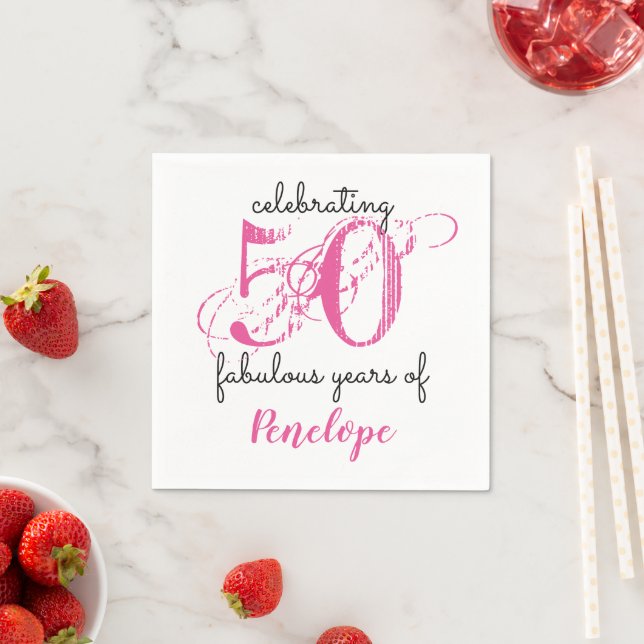 50 fabuleuses serviettes en papier rose 50e annive (En situation)
