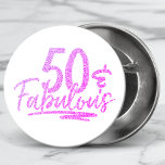 50 & Fabulous Lila Glitzer 50. Geburtstag Sparkle Button<br><div class="desc">50 & Fabulous Lila Glitzer 50. Geburtstag Sparkle Buttons bietet das moderne Textdesign "50 & Fabulous" in lila Glitzer Kalligraphie Skript. Ideal für eine 50. Geburtstagsfeier oder Feier.</div>