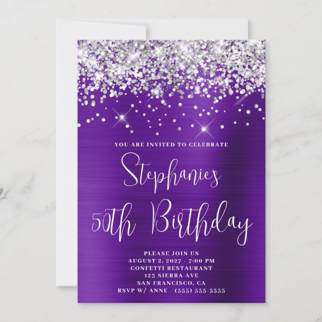 50. Geburtstag Funkelnd Silver Glitzer Lila Satin Einladung (Vorderseite)