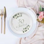 50. Geburtstagsname personalisiert elegant Pappteller<br><div class="desc">Rustikale moderne minimalistische Aquarell eucalyptus grün 50. (oder jedes Alter) Erwachsenen Geburtstagsfeier Teller.</div>