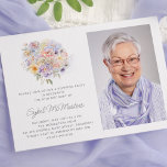 50. Geburtstagsparty Blume Bouquet Foto Überraschu Einladung<br><div class="desc">Ein elegantes Blumenstrauß mit Vintagen Blume im Wasser schmückt die Spitze dieser Party Einladung aus dem 50. Jubiläum. Die sanften pastellfarbenen Blume sind mit der modernen Linienkunst besticht,  der Name des Geburtstagsfeiers ist in einem modernen,  einfachen Schriftbild verfasst. Es stehen passende Schilder und Party-Dekorationen zur Verfügung.</div>