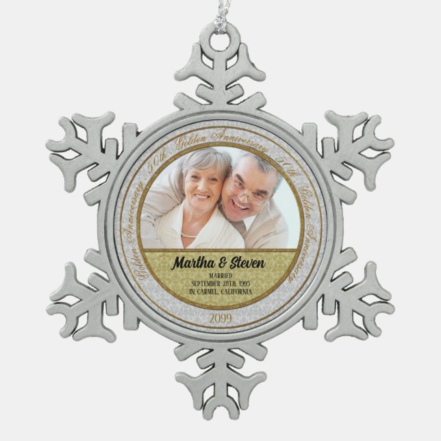 50. Goldener Jubiläumsdamast mit Foto Schneeflocken Zinn-Ornament (Vorderseite)