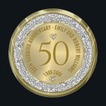 50. Hochzeitstag Gold White Diamonds Magnet<br><div class="desc">Feiern Sie Ihr 50-jähriges Jubiläum im Stil dieses exquisiten,  mit atemberaubenden Diamanten geschmückten Imitats-Doppelherzes. Dieses elegante Stück,  das ein Symbol für anhaltende Liebe und Engagement ist,  ist der perfekte Weg,  um diesen Meilenstein zu markieren.</div>