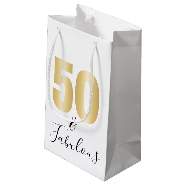 50 und fabelhaft in Gold und Schwarz Kleine Geschenktüte (Rückseite Schrägansicht)
