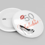 50 und fabelhafter Glitzer 50. Geburtstag Button<br><div class="desc">Dieses Design wurde mithilfe von digitaler Kunst erstellt und kann in dem Bereich personalisiert sein, der zur Verfügung gestellt wird, oder indem Sie den Klick wählen, um weitere Optionen anzupassen und den Namen, die Initialen oder die Wörter zu ändern. Sie können auch die Textfarbe und den Textstil ändern oder den...</div>